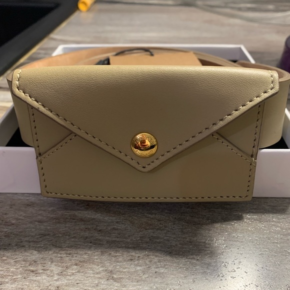 Burberry Envelope Tan Belt. NWT Size 38. - Picture 1 of 7